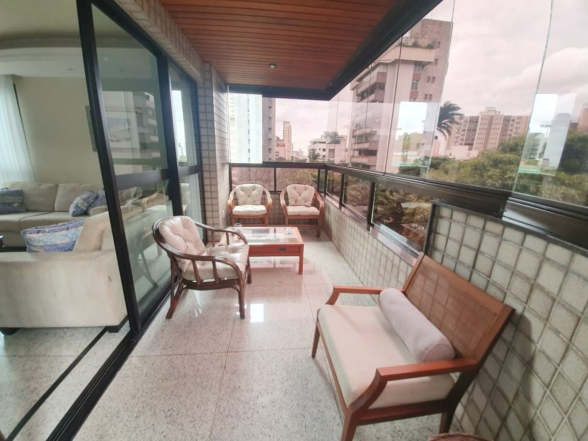 Apartamento à venda com 4 quartos, 164m² - Foto 8