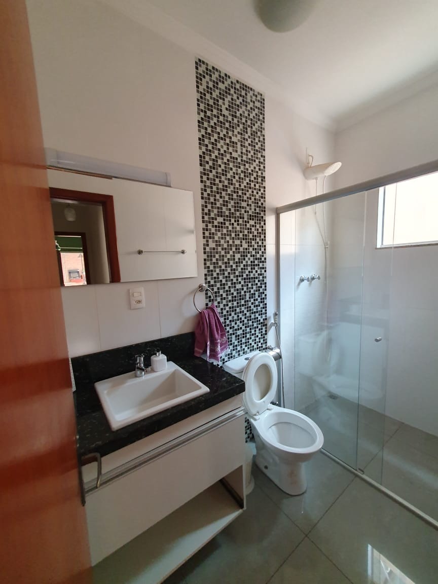 Casa à venda com 4 quartos, 120m² - Foto 15