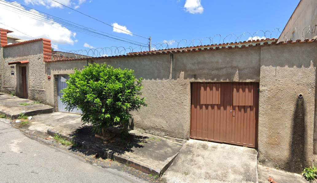 Casa à venda com 3 quartos, 360m² - Foto 3