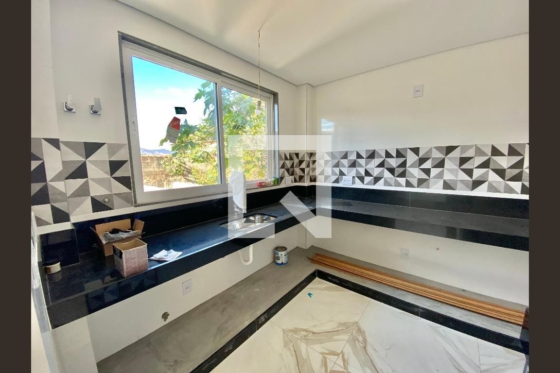 Casa à venda com 3 quartos, 196m² - Foto 13