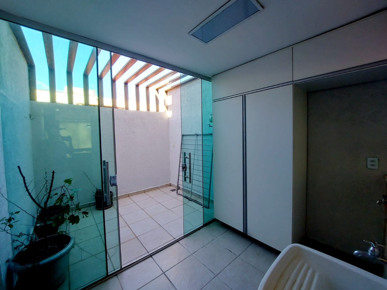 Casa de Condomínio à venda com 3 quartos, 180m² - Foto 9