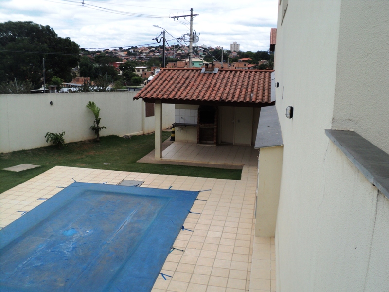 Apartamento à venda com 2 quartos, 48m² - Foto 2