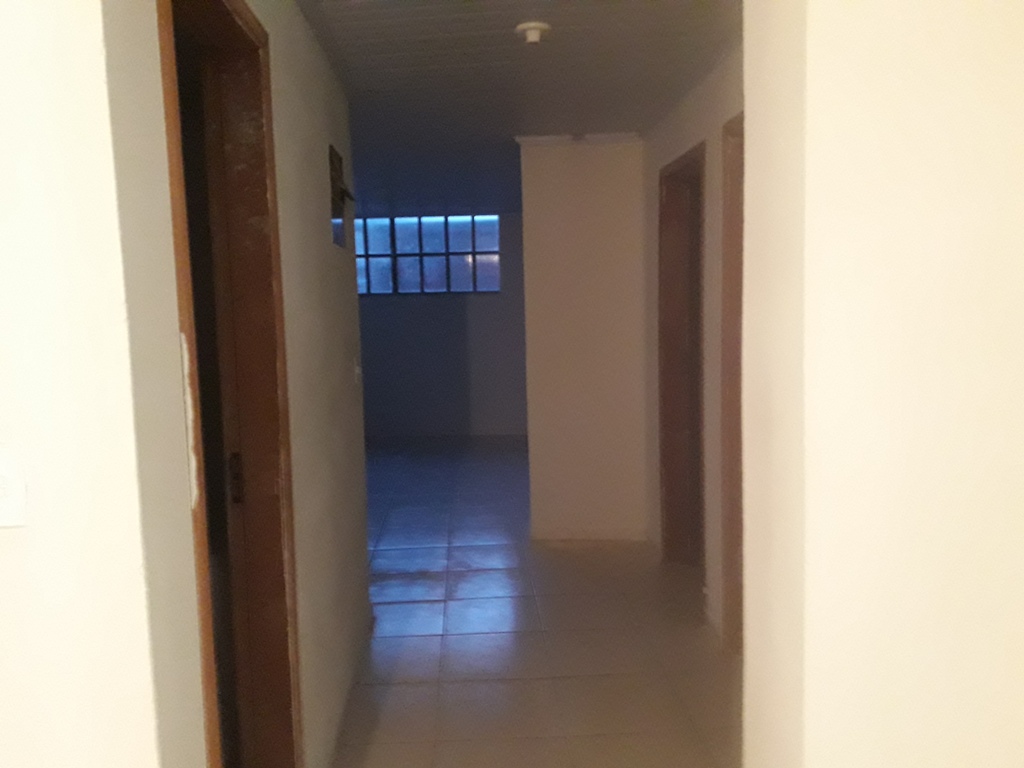 Casa à venda com 2 quartos, 288m² - Foto 18