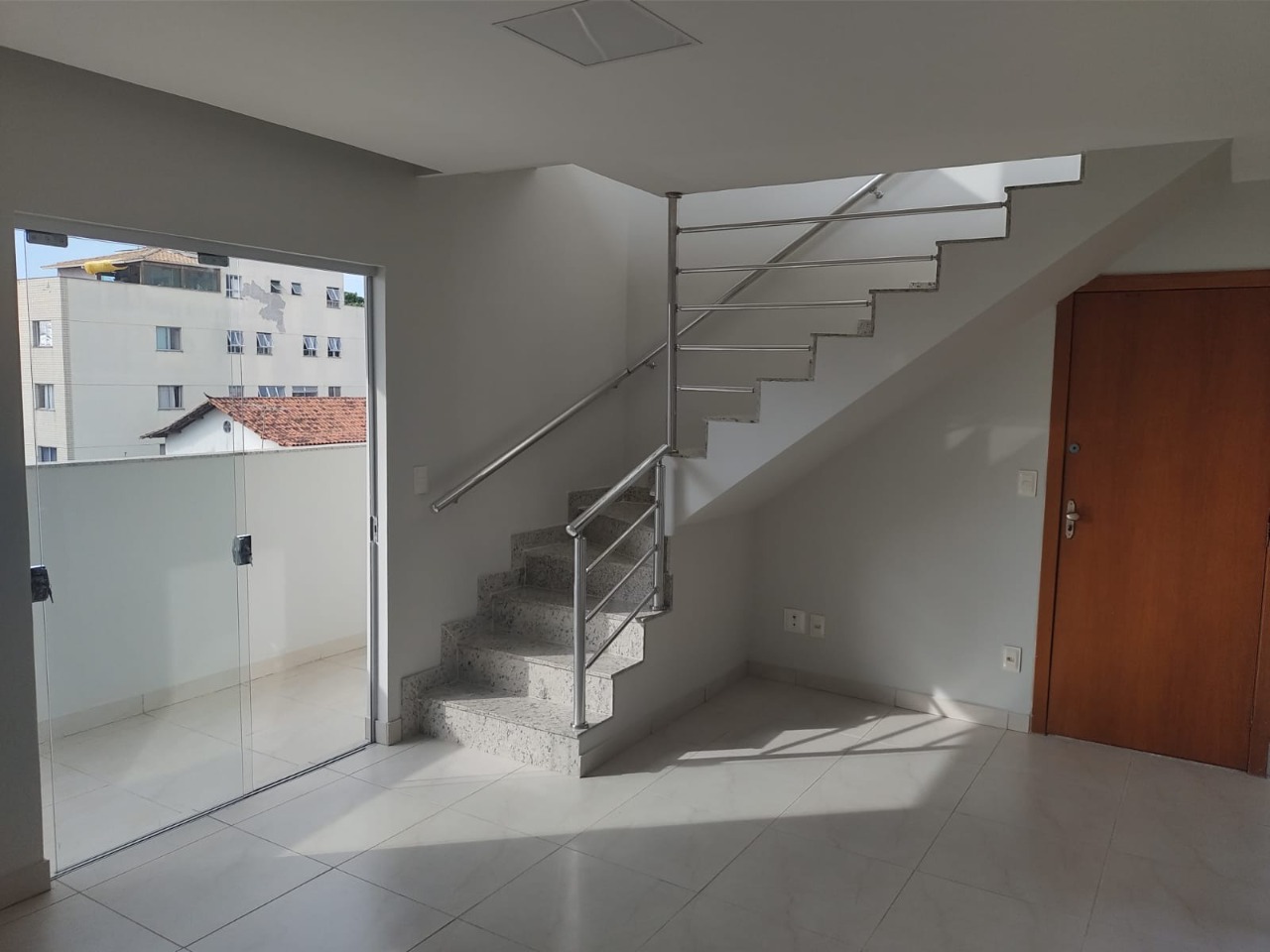 Cobertura à venda com 3 quartos, 160m² - Foto 1