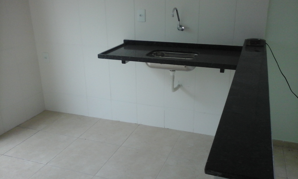 Apartamento à venda com 2 quartos, 60m² - Foto 4