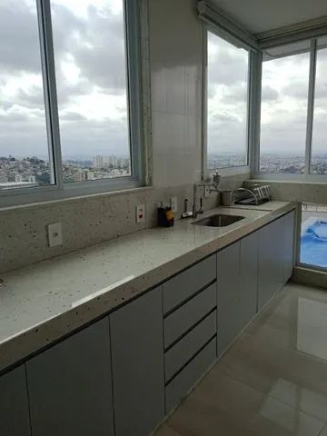 Casa à venda com 4 quartos, 226m² - Foto 12