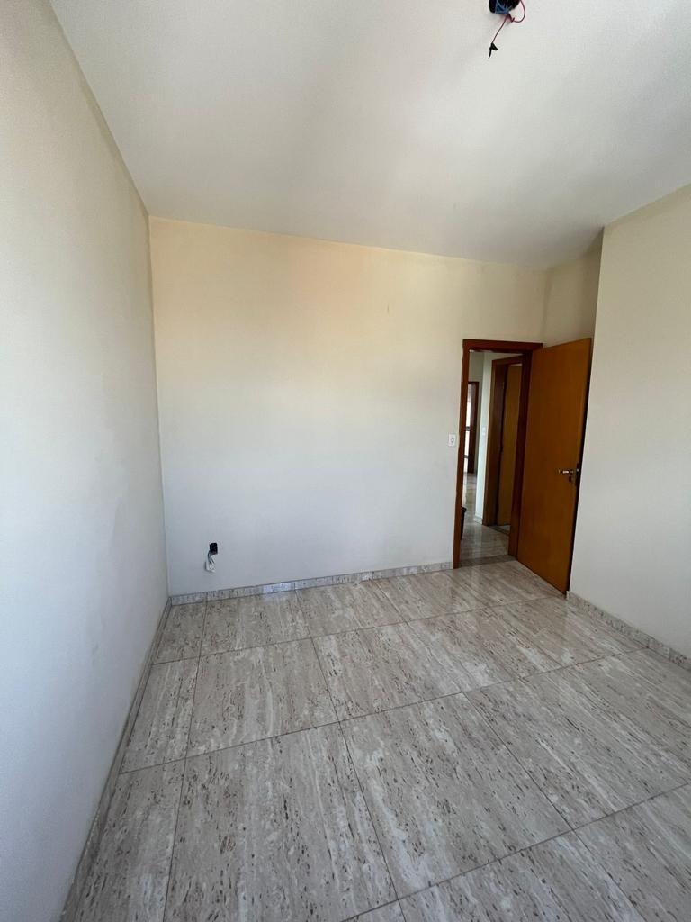 Cobertura à venda com 4 quartos, 200m² - Foto 13