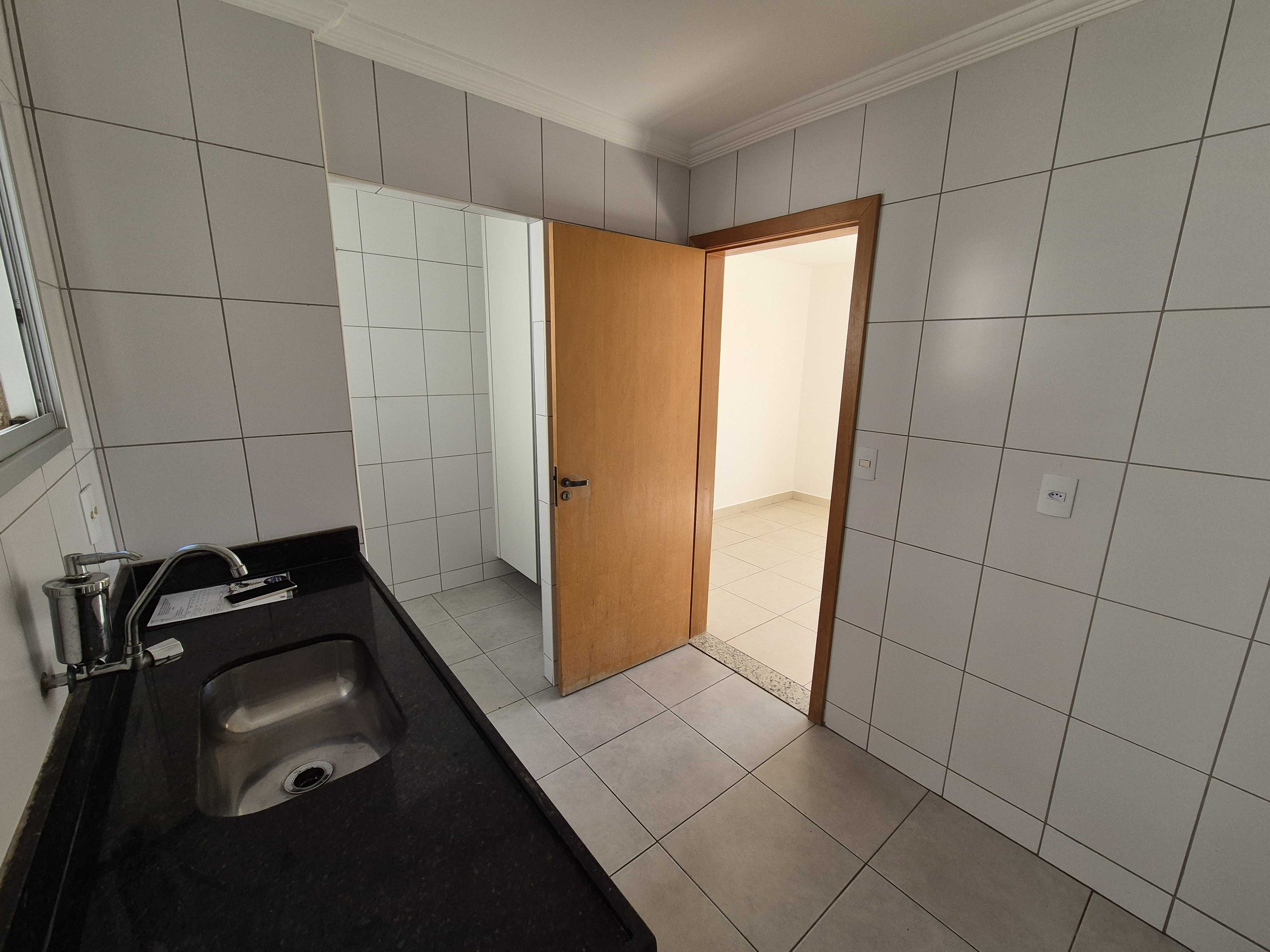 Apartamento à venda com 3 quartos, 75m² - Foto 13