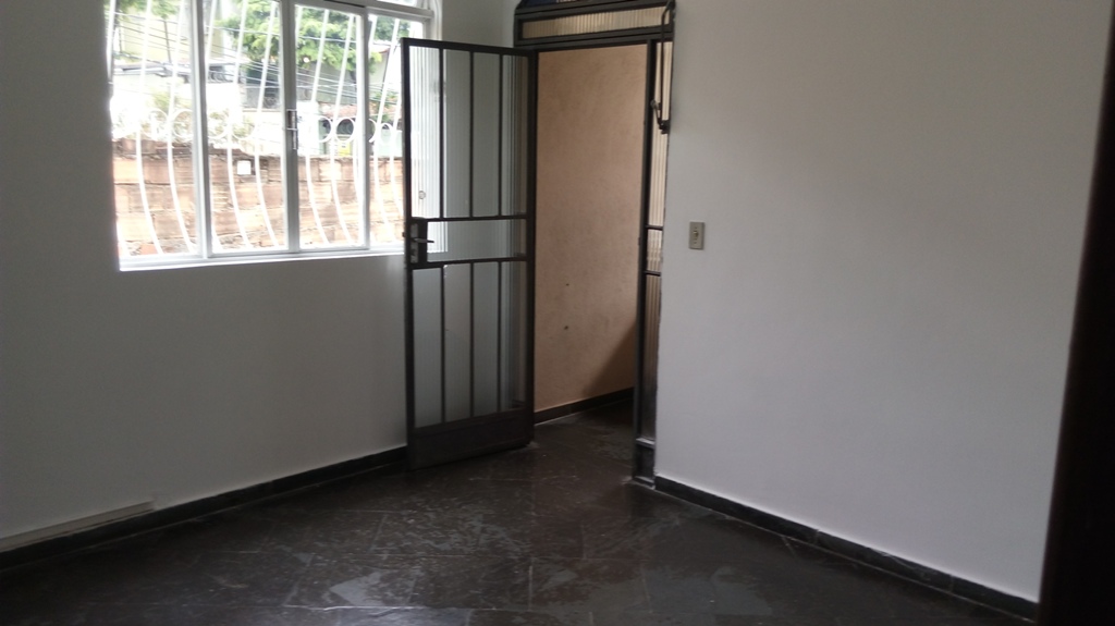 Casa à venda com 3 quartos, 180m² - Foto 22