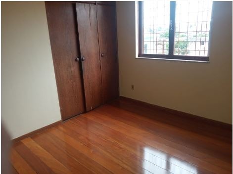 Casa à venda com 3 quartos, 400m² - Foto 6