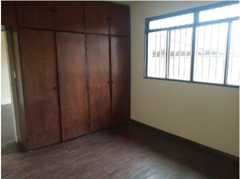 Casa à venda com 3 quartos, 400m² - Foto 25