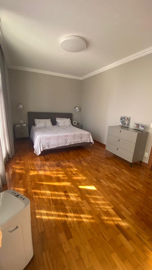 Apartamento à venda com 4 quartos, 300m² - Foto 4