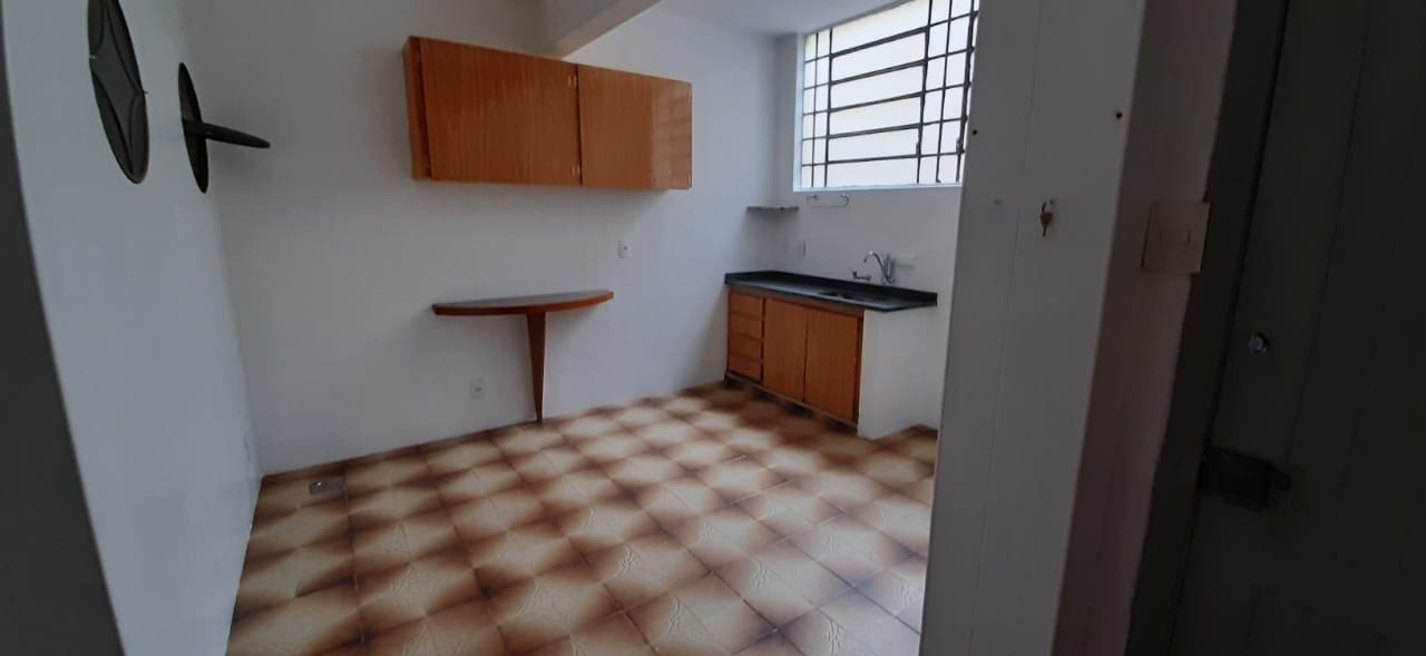 Apartamento à venda com 2 quartos, 67m² - Foto 2