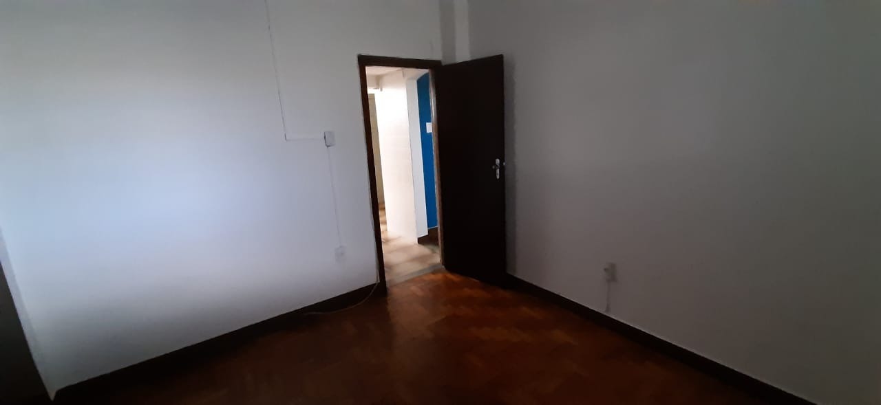 Apartamento à venda com 2 quartos, 67m² - Foto 10