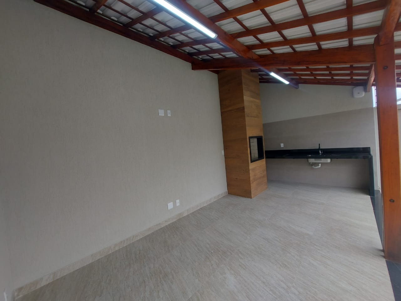 Casa à venda com 4 quartos, 177m² - Foto 18