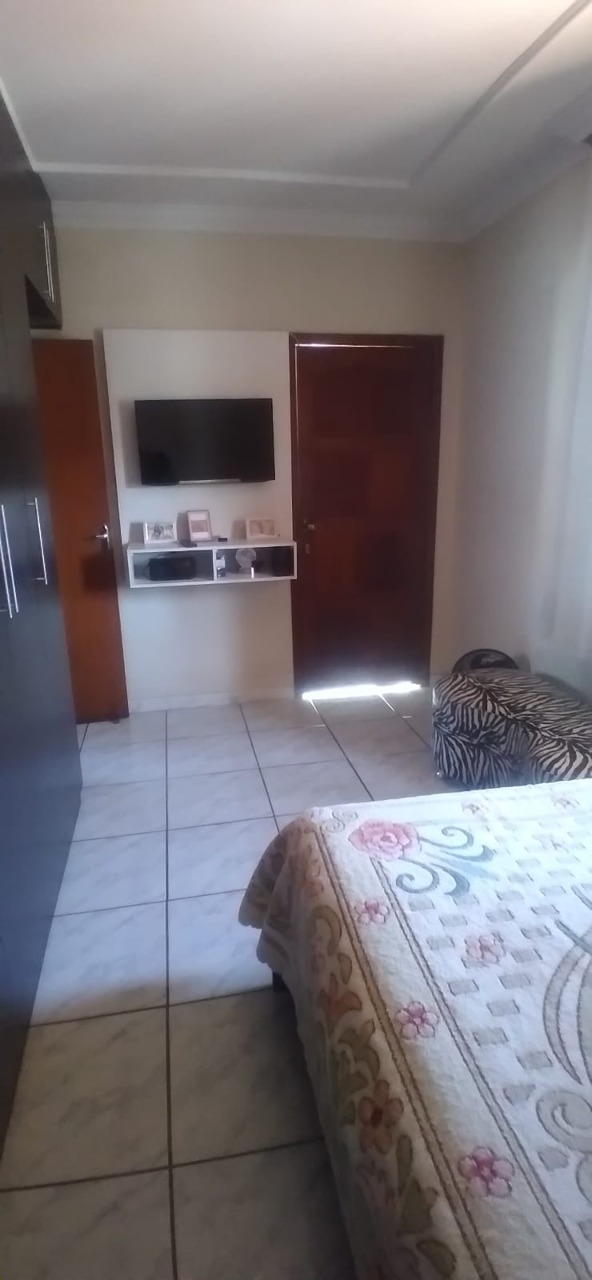 Casa à venda com 3 quartos, 84m² - Foto 6