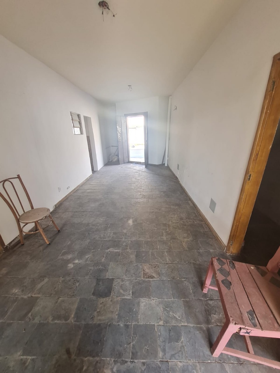 Casa à venda com 3 quartos, 500m² - Foto 4