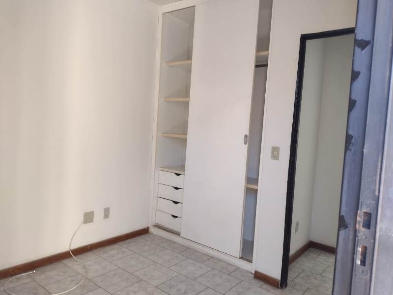 Casa à venda com 2 quartos, 65m² - Foto 20