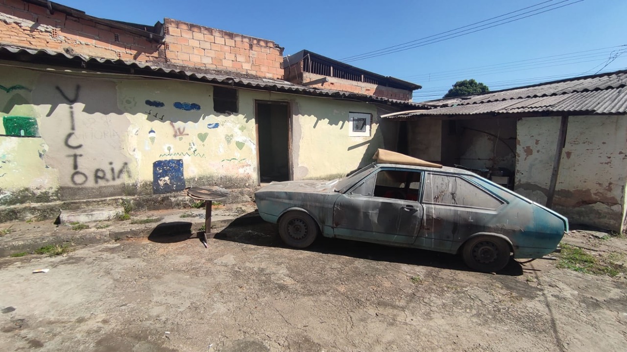 Casa à venda com 2 quartos, 360m² - Foto 7