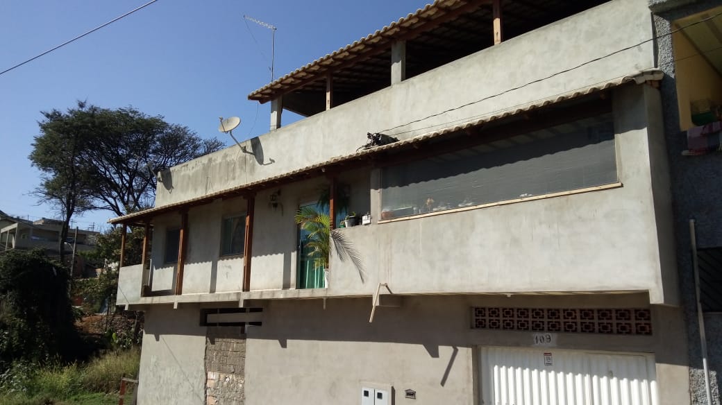 Casa à venda com 2 quartos, 200m² - Foto 4