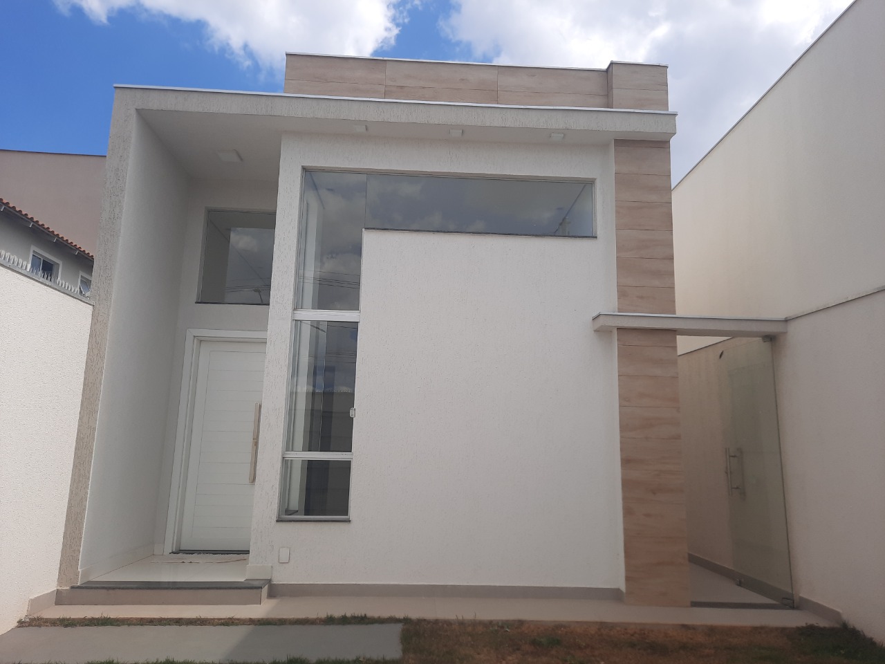 Casa à venda com 3 quartos, 83m² - Foto 3