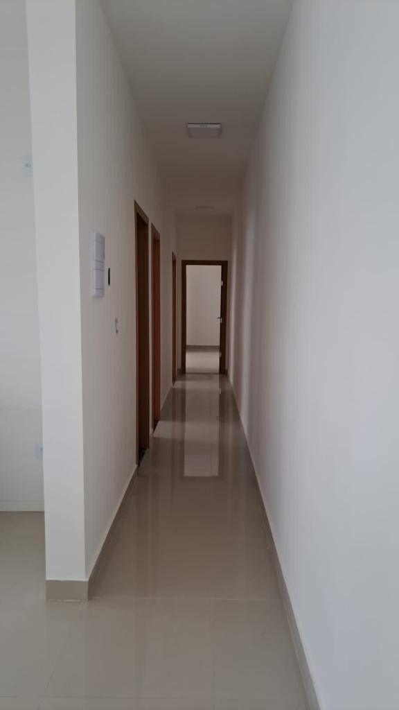 Casa à venda com 3 quartos, 100m² - Foto 5