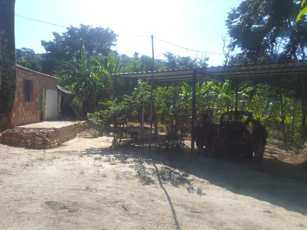 Chácara à venda com 2 quartos, 150m² - Foto 6