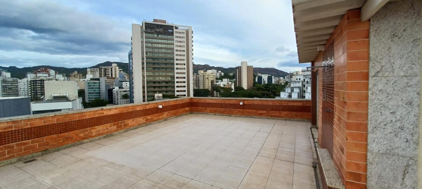 Cobertura à venda com 4 quartos, 388m² - Foto 1