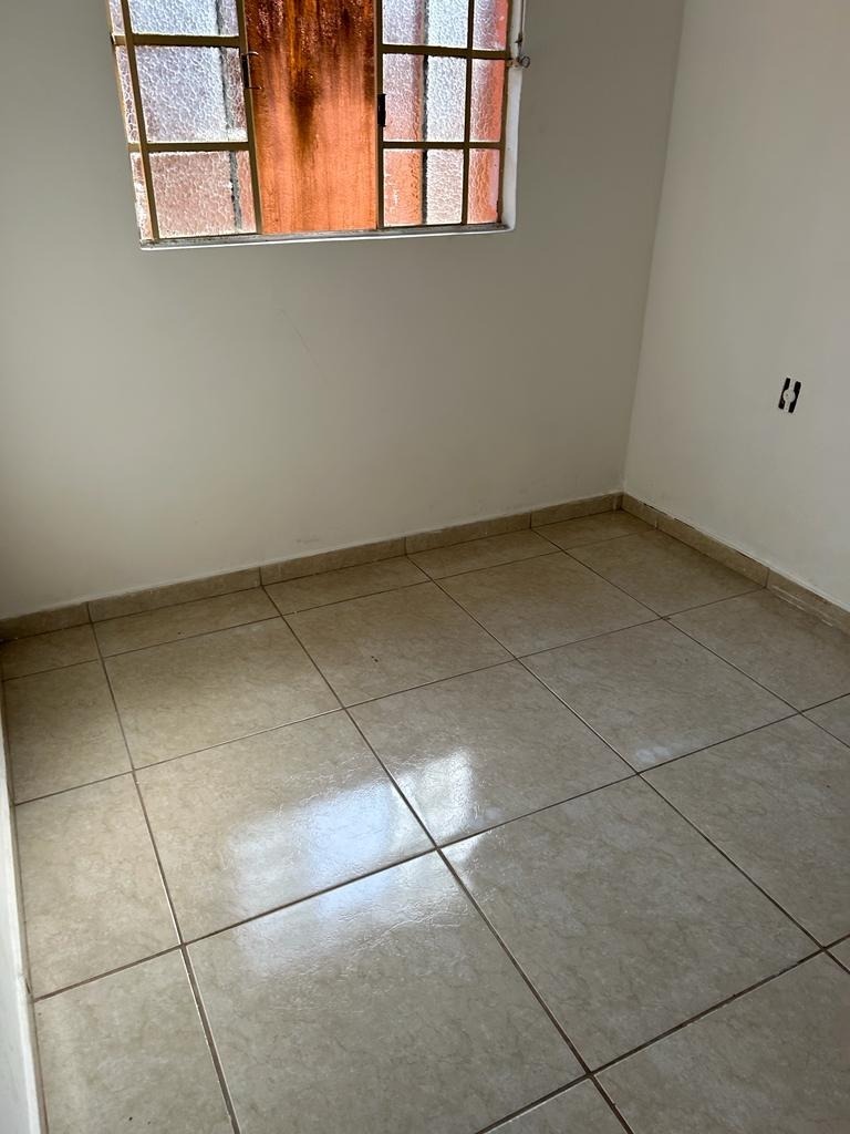 Casa à venda com 3 quartos, 408m² - Foto 3