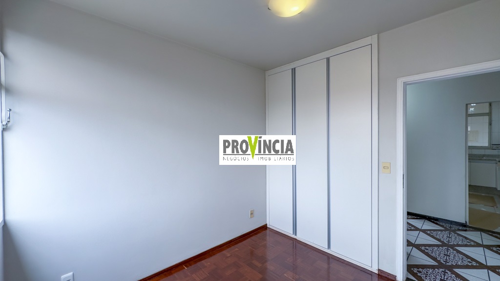 Apartamento à venda com 4 quartos, 196m² - Foto 10