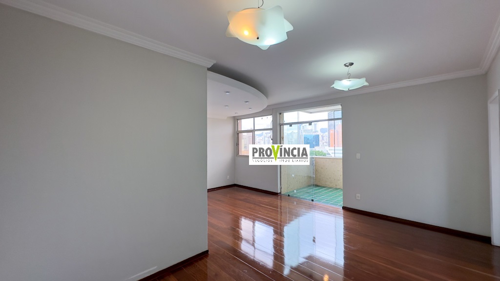 Apartamento à venda com 4 quartos, 196m² - Foto 3