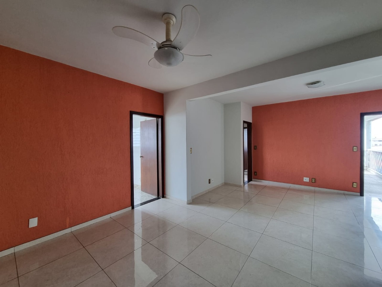 Cobertura à venda com 3 quartos, 203m² - Foto 2