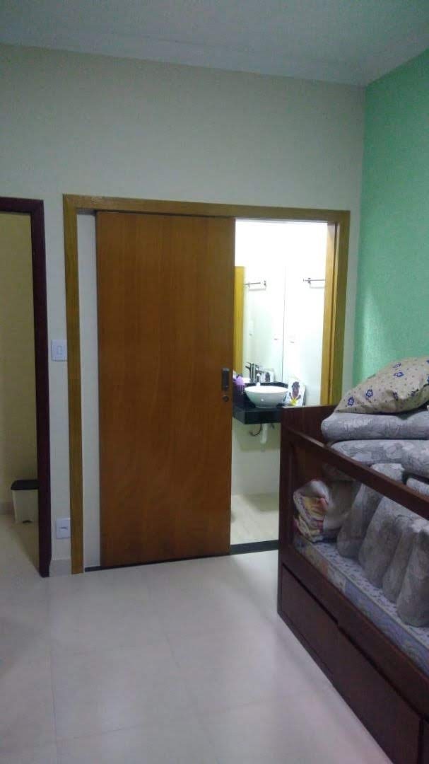 Casa à venda com 3 quartos, 230m² - Foto 5