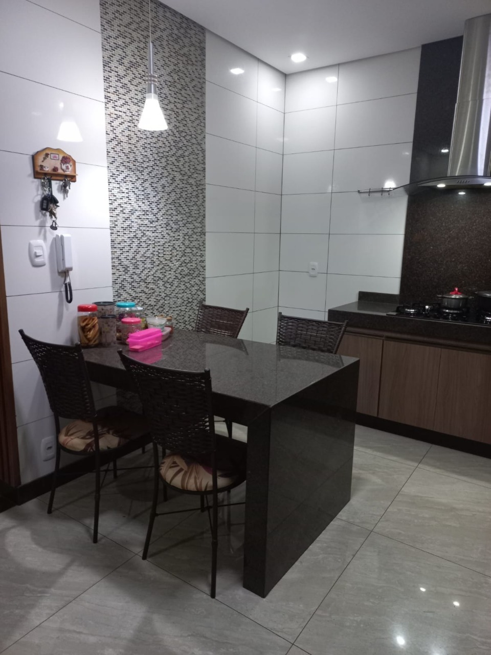 Casa à venda com 3 quartos, 360m² - Foto 11