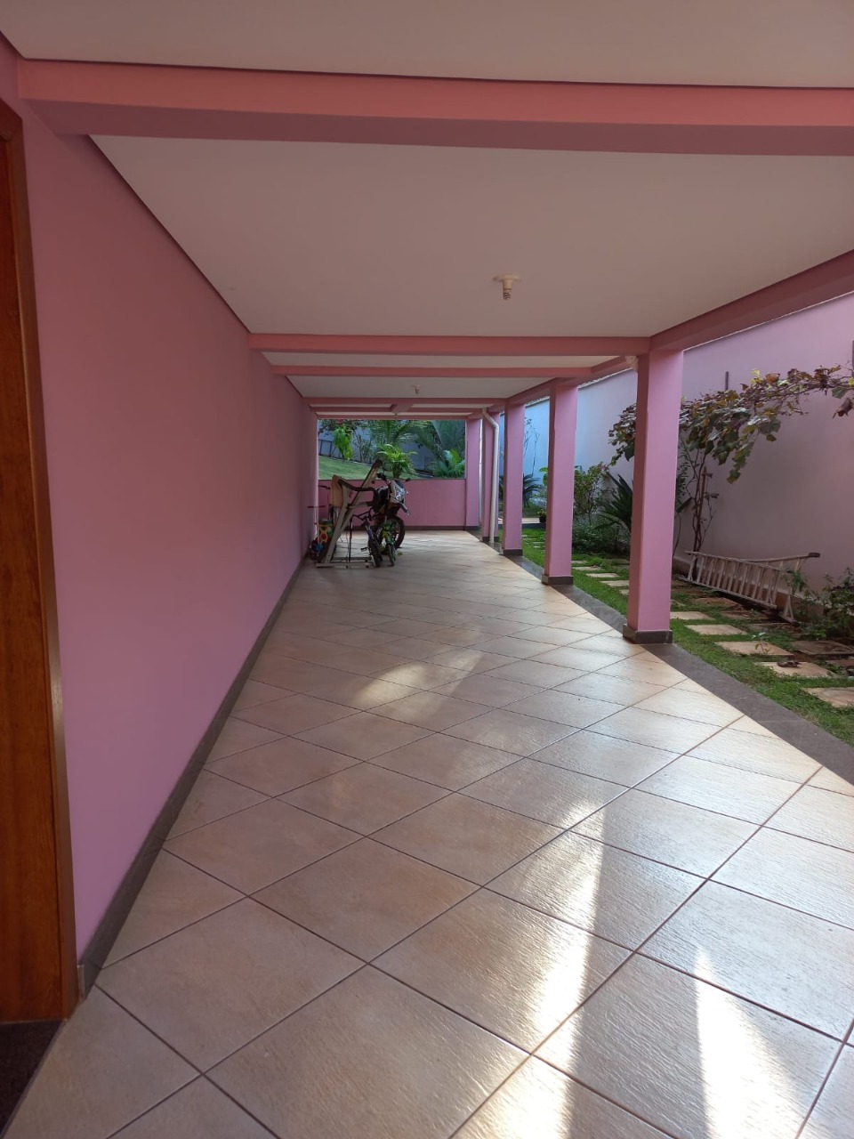 Casa à venda com 3 quartos, 360m² - Foto 8