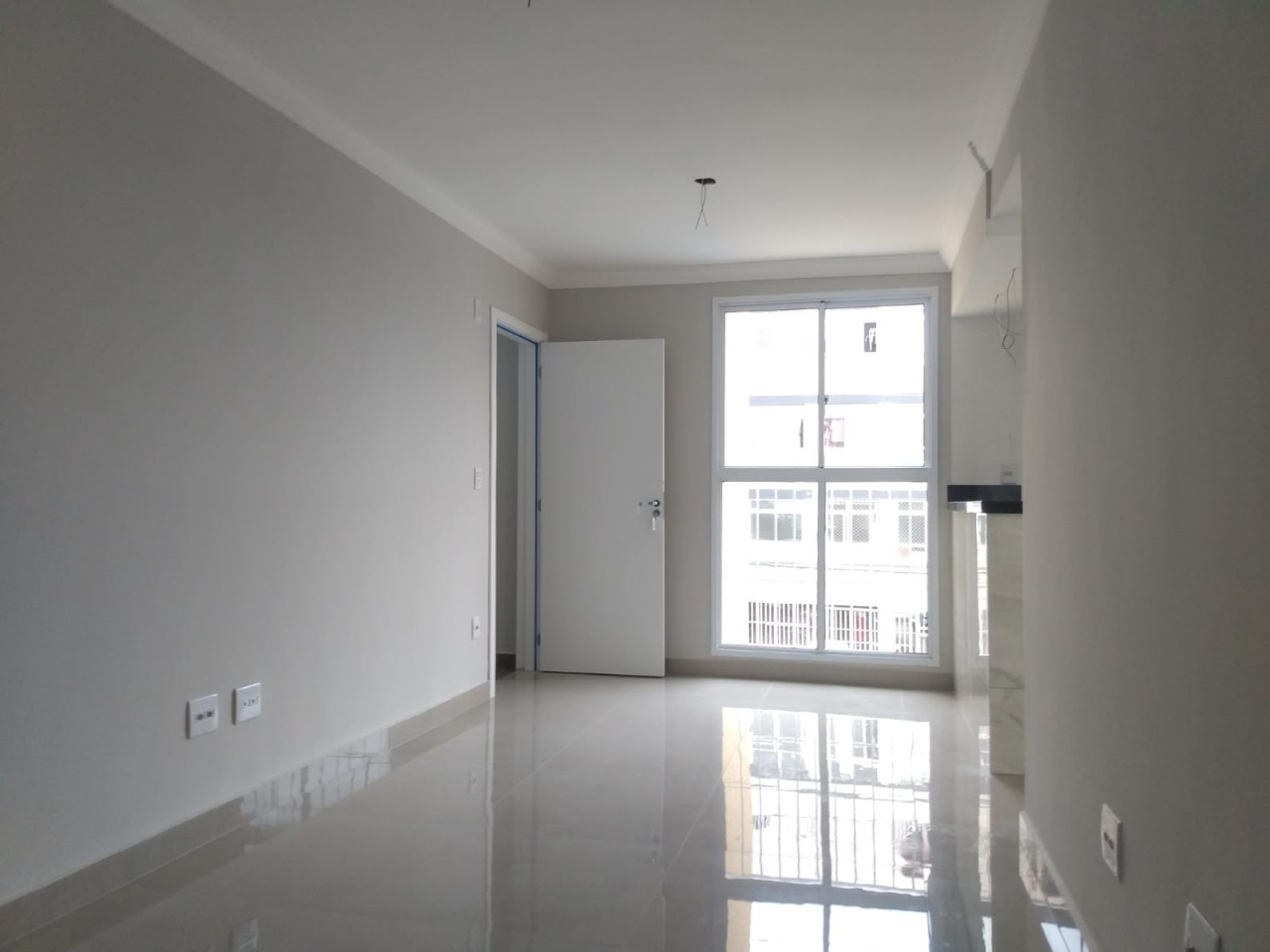 Apartamento à venda com 2 quartos, 60m² - Foto 1