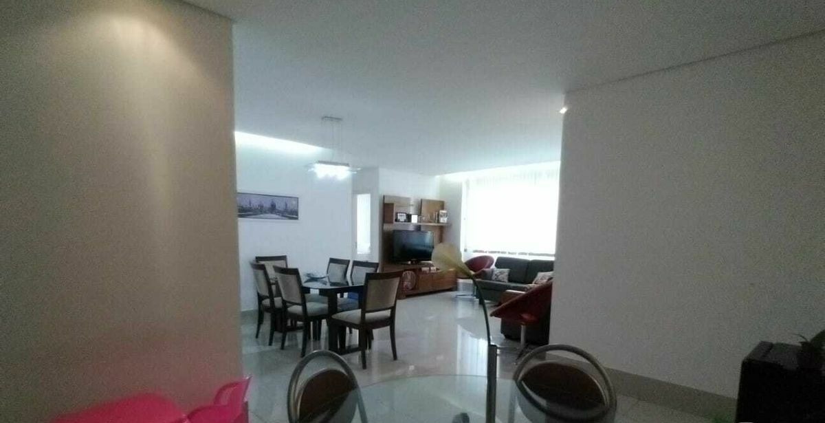 Apartamento à venda com 4 quartos, 180m² - Foto 6