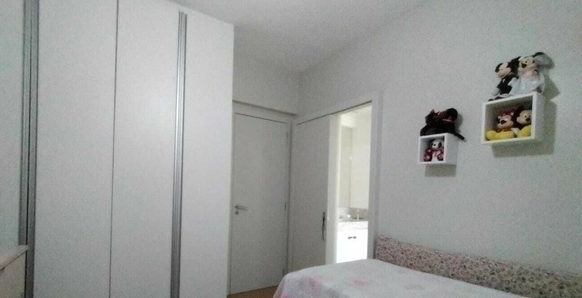 Apartamento à venda com 4 quartos, 180m² - Foto 11