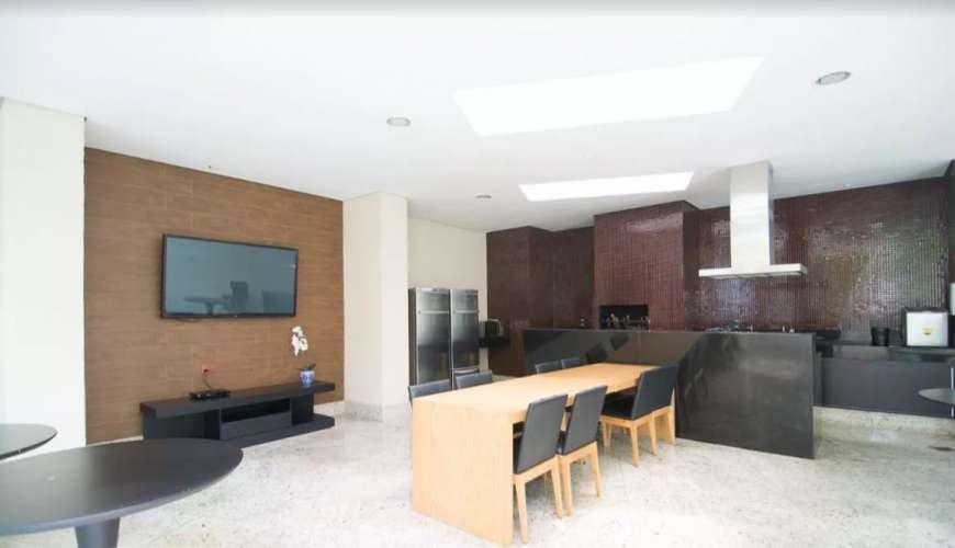 Apartamento à venda com 4 quartos, 216m² - Foto 19