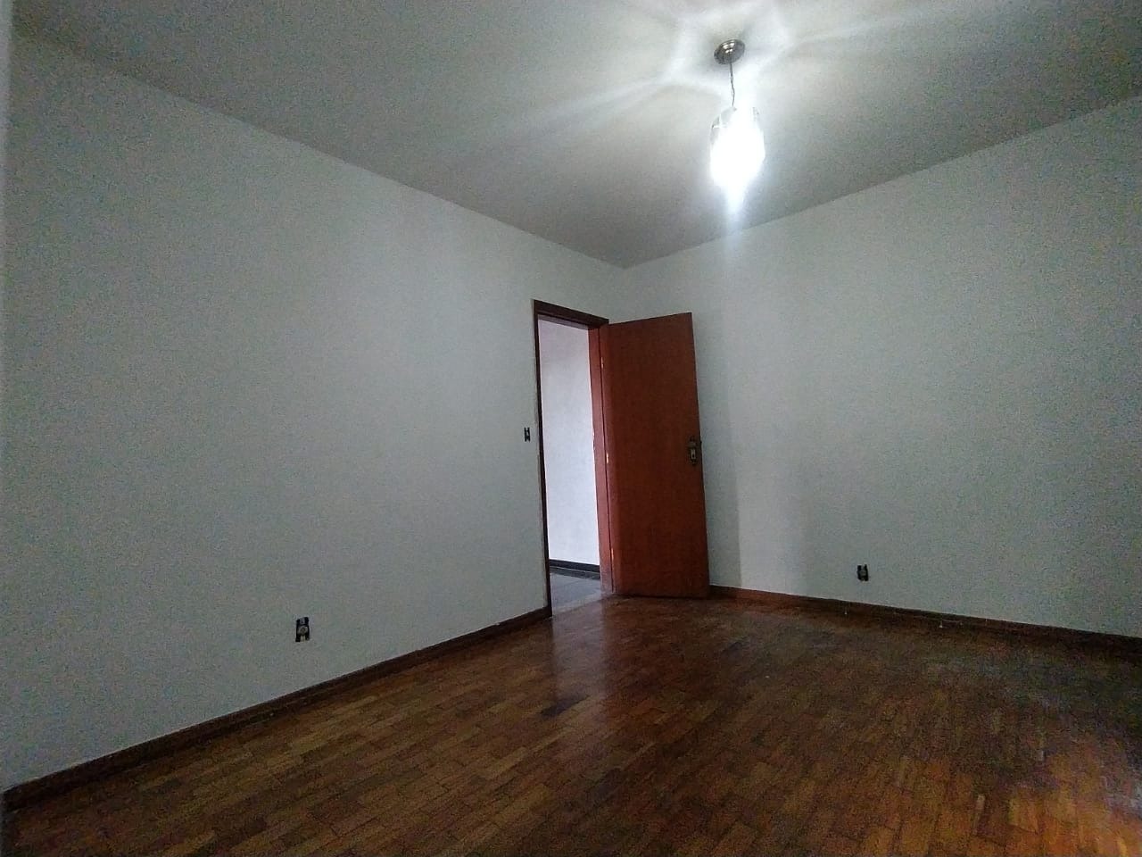 Casa à venda com 3 quartos, 300m² - Foto 19