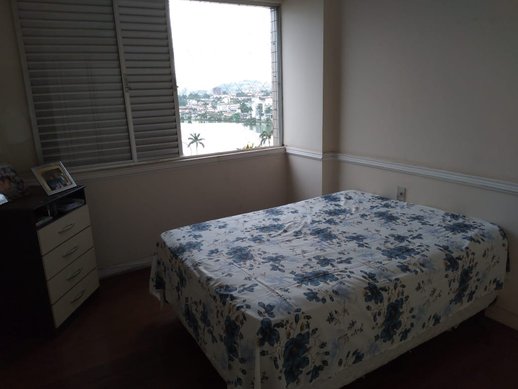 Apartamento à venda com 4 quartos, 232m² - Foto 10