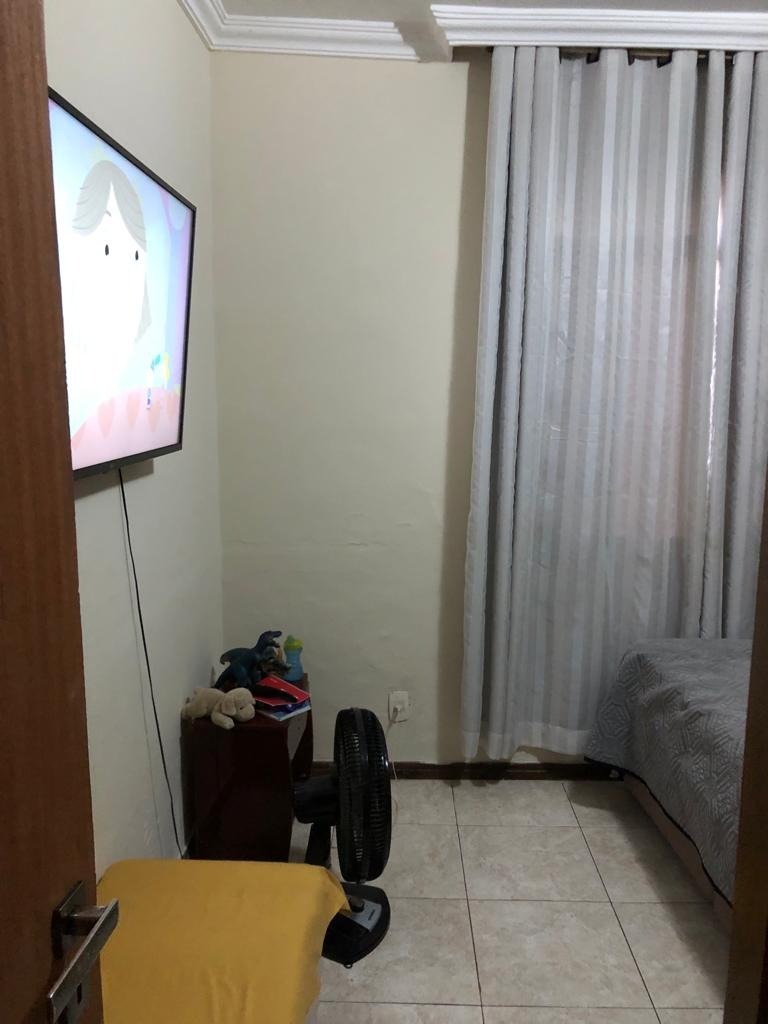 Casa à venda com 3 quartos, 200m² - Foto 11