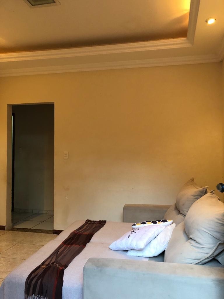 Casa à venda com 3 quartos, 200m² - Foto 10