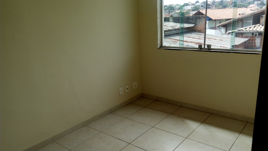 Casa à venda com 2 quartos, 50m² - Foto 7