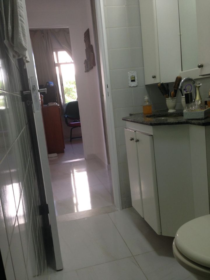 Apartamento à venda com 3 quartos, 83m² - Foto 13