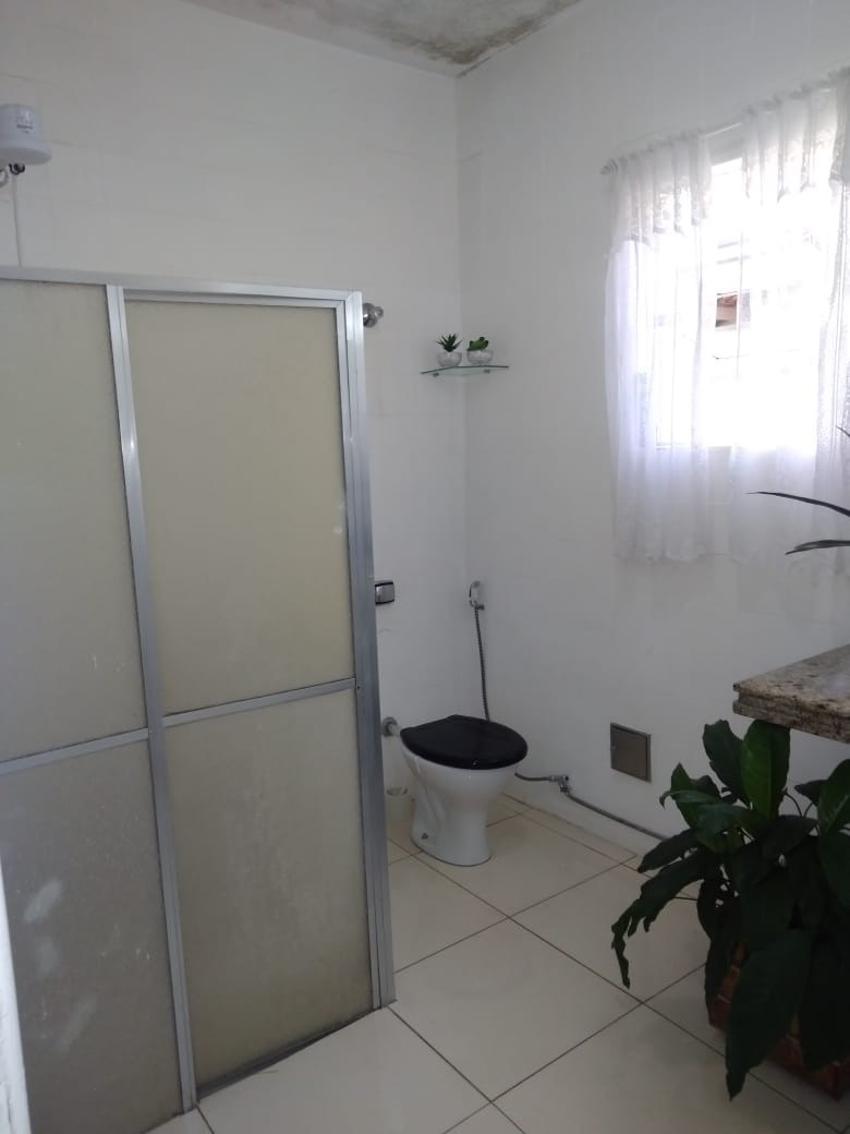 Casa à venda com 2 quartos, 300m² - Foto 9