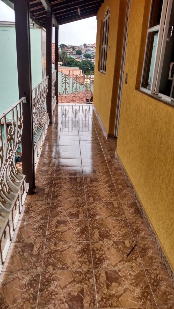 Casa à venda com 3 quartos, 180m² - Foto 6