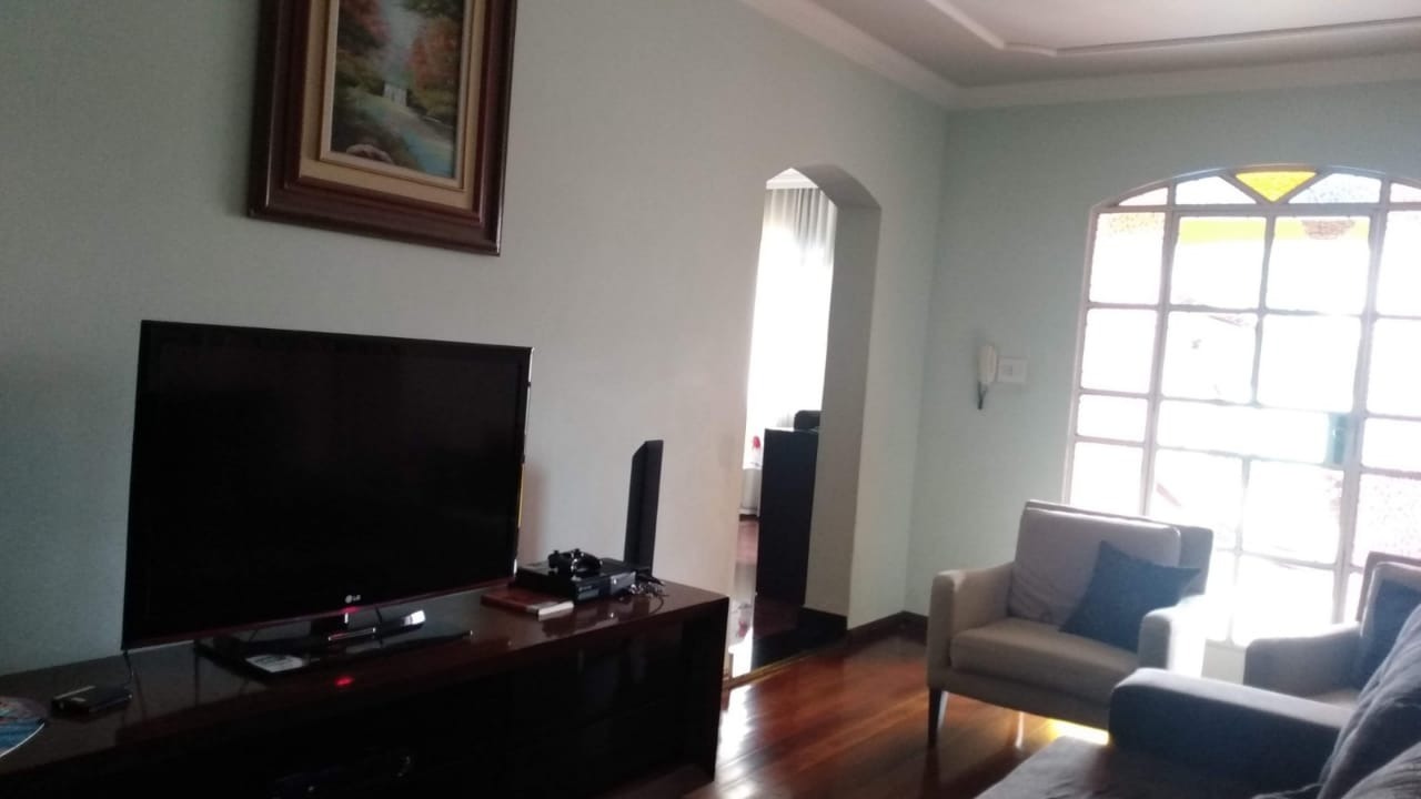 Casa à venda com 3 quartos, 180m² - Foto 9