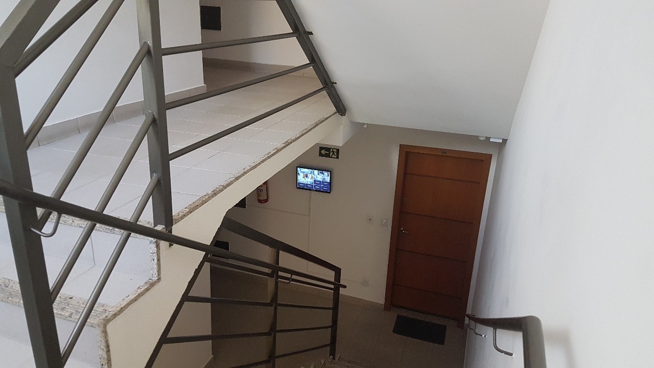 Apartamento à venda com 2 quartos, 126m² - Foto 2