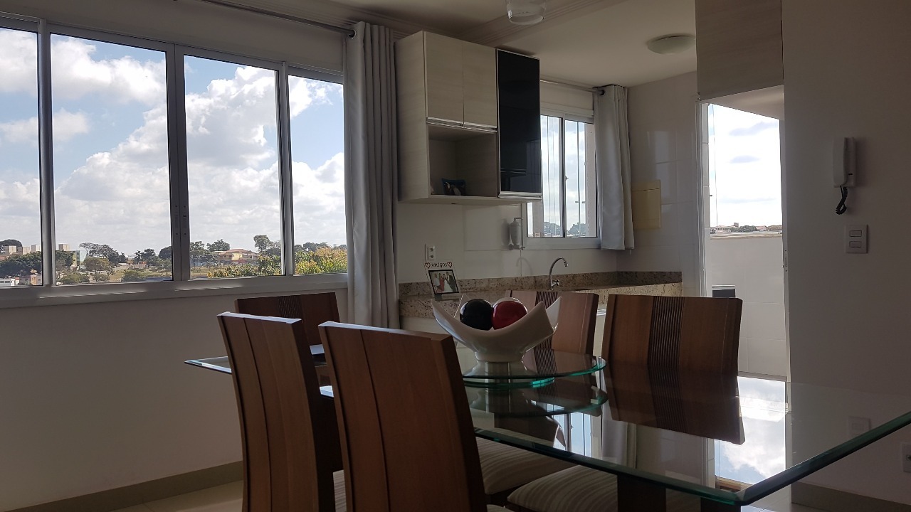 Apartamento à venda com 2 quartos, 126m² - Foto 3